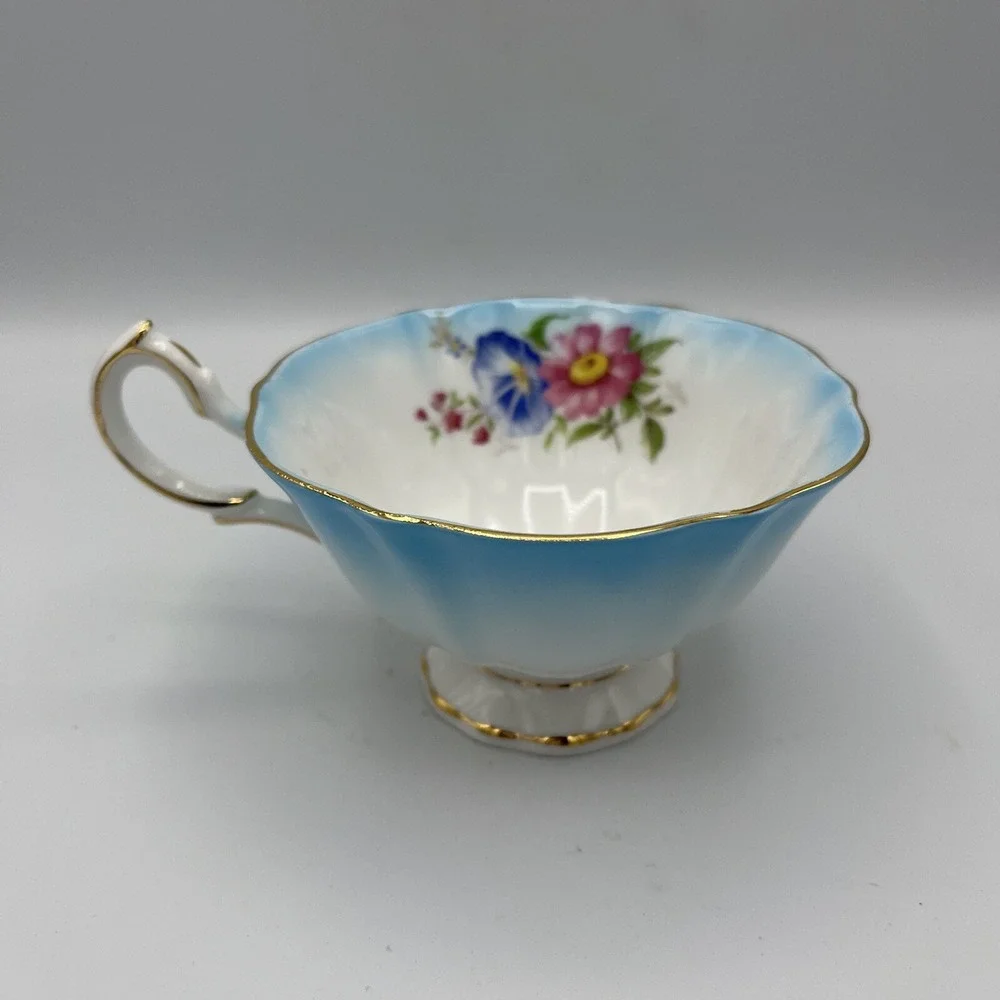 Vtg Queen Anne Cup Saucer Turquoise Blue‎ Floral Cabbage Rose Footed Gold Trim
